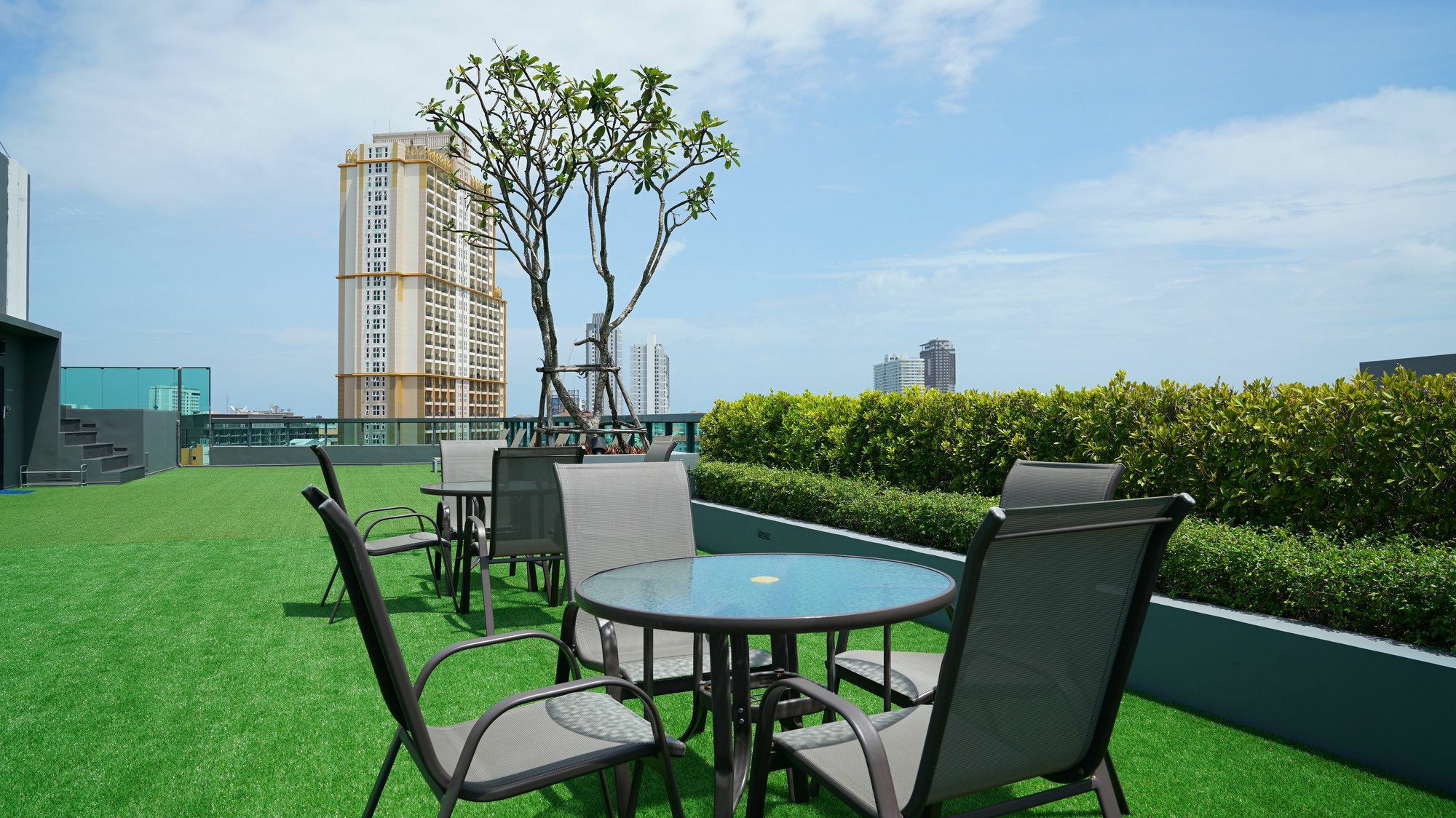 Urban Attitude Apartment Pattaya ภายนอก รูปภาพ
