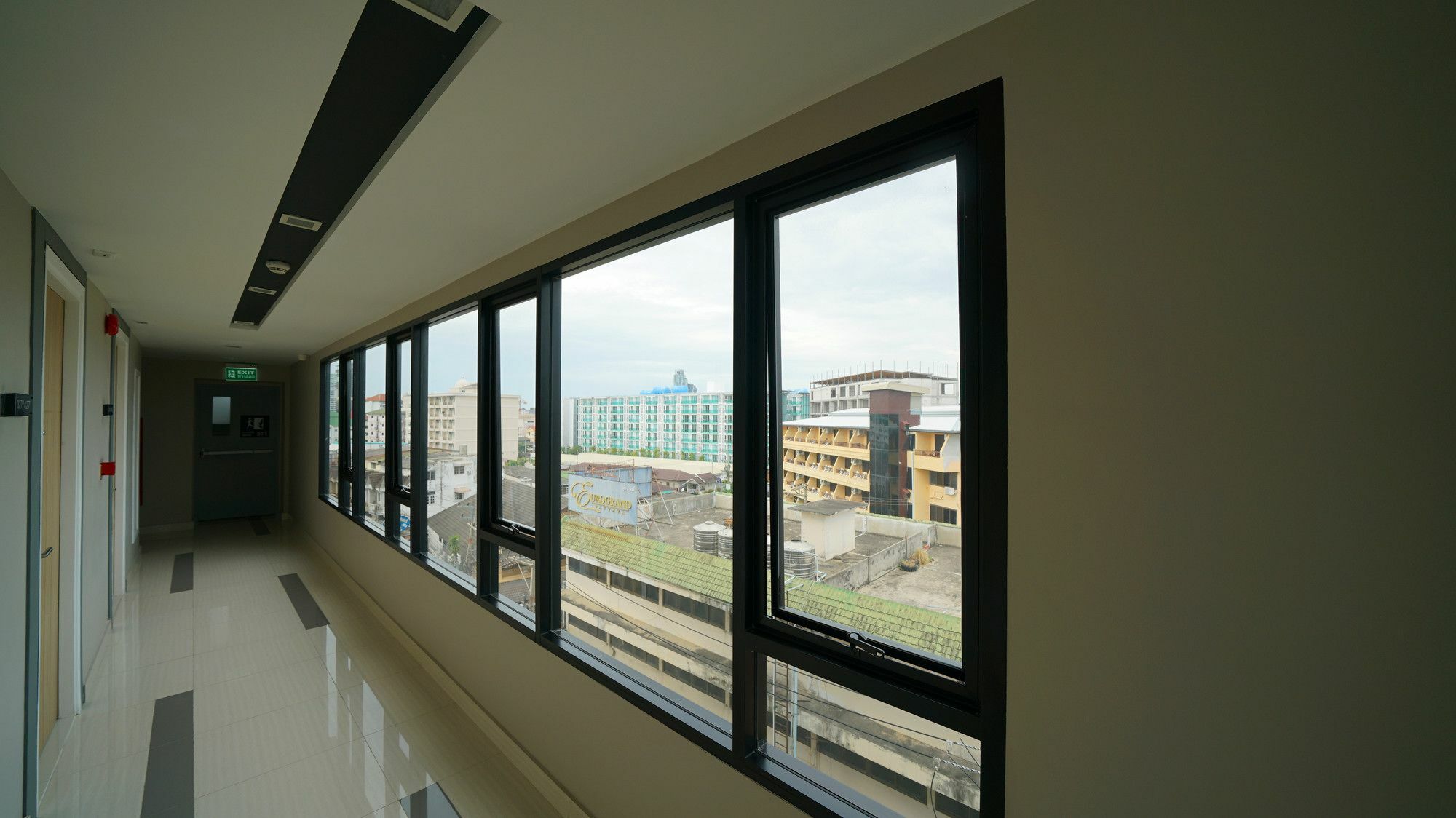 Urban Attitude Apartment Pattaya ภายนอก รูปภาพ