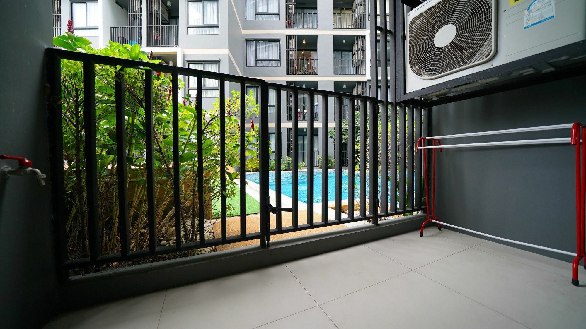 Urban Attitude Apartment Pattaya ภายนอก รูปภาพ