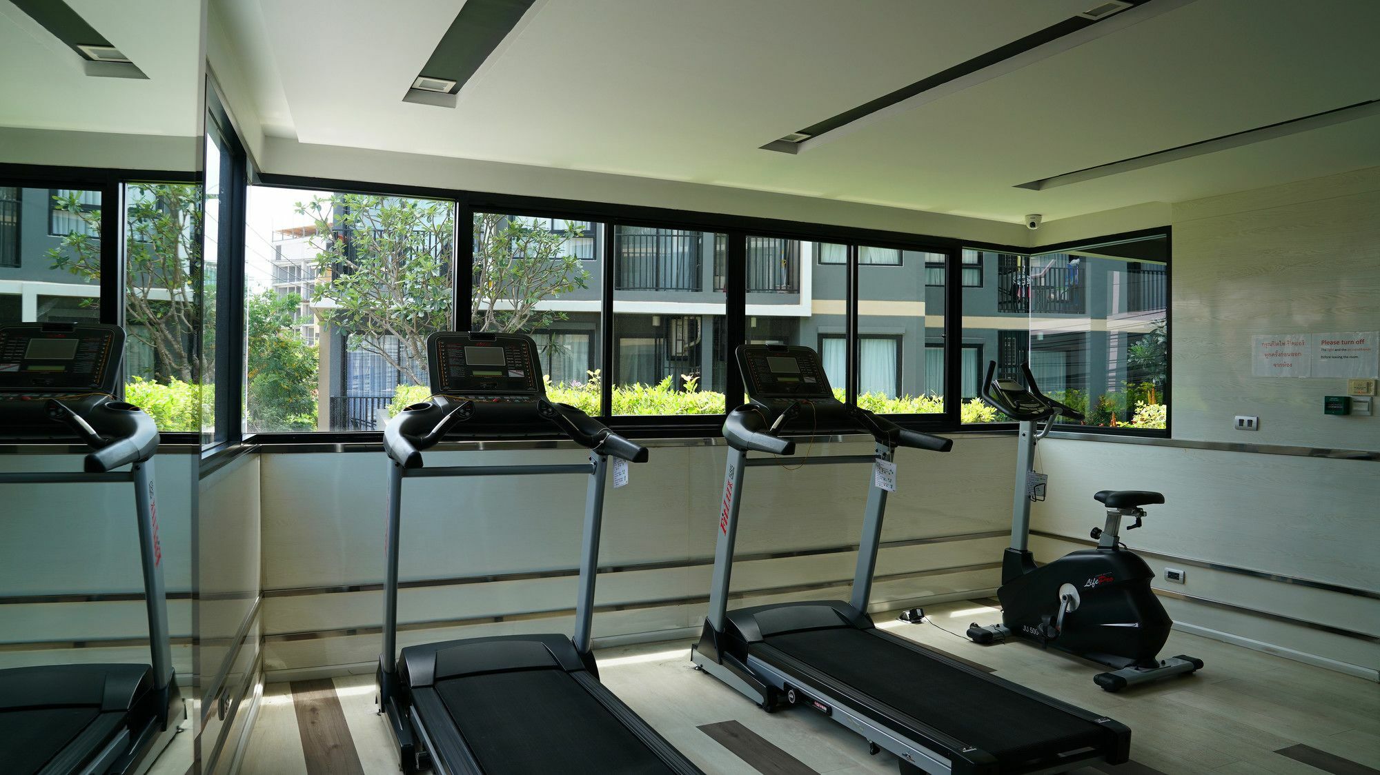 Urban Attitude Apartment Pattaya ภายนอก รูปภาพ